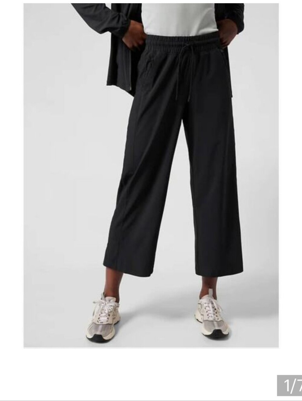 Athleta Pants Avenue Wide Leg Crop Size 4 Black Drawstring Womens